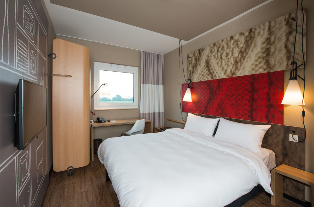 Hotel Ibis Muenchen Airport Sued Hallbergmoos Exterior foto