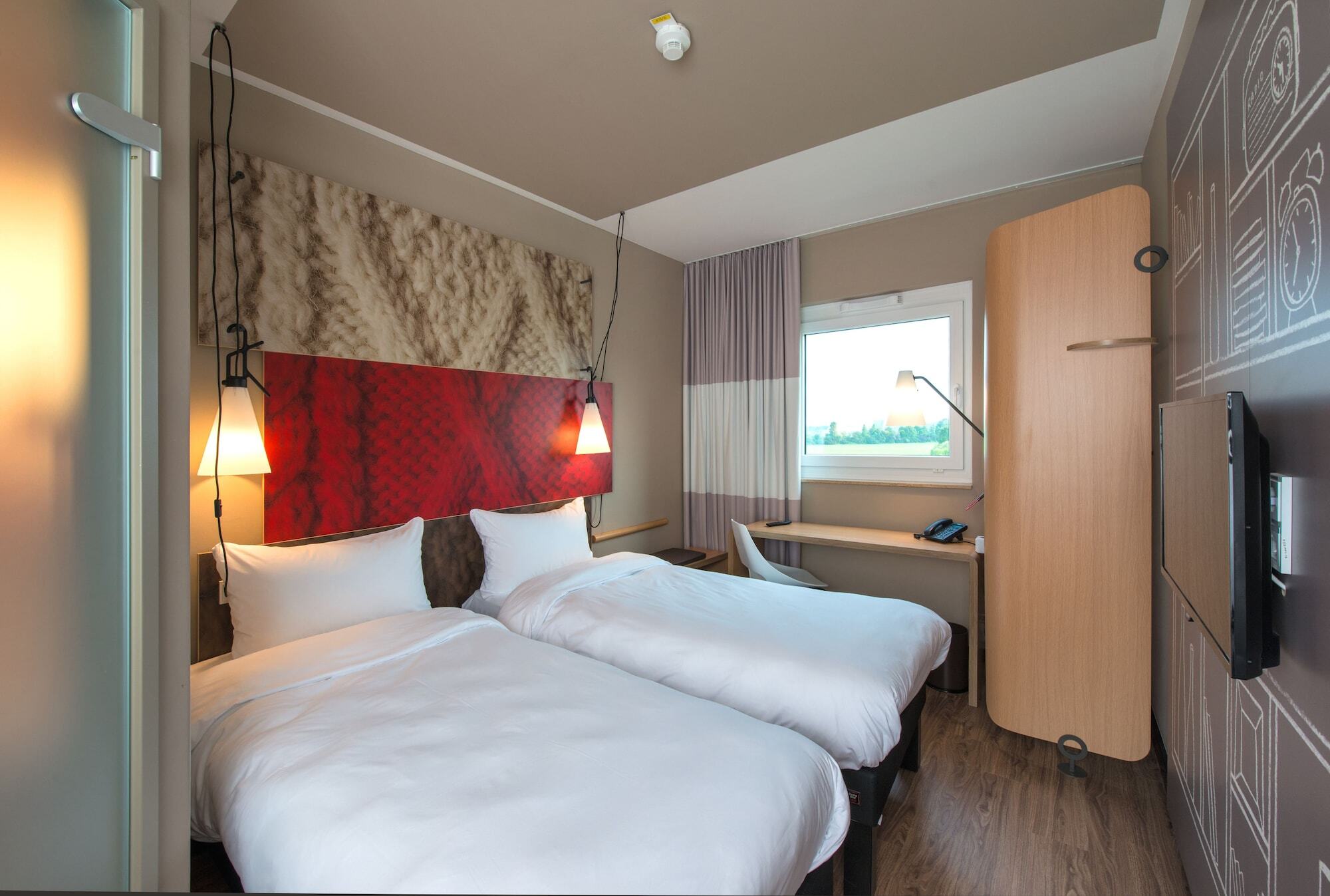 Hotel Ibis Muenchen Airport Sued Hallbergmoos Exterior foto